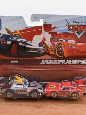 Kabuto Dragon Lighting McQueen Tokyo Matter 2 Pack Mattel Disney Cars Pixar 2022
